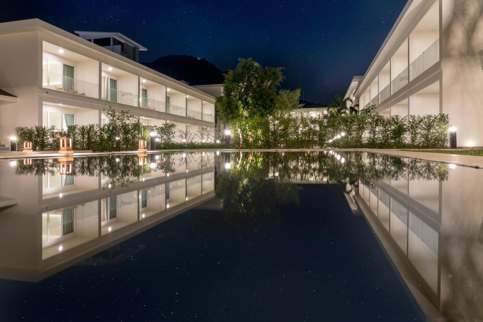 Niranapa Boutique Resort Bãi biển Kata Ngoại thất bức ảnh